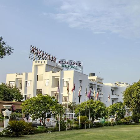 Elegance Resort Vrindāvan Buitenkant foto