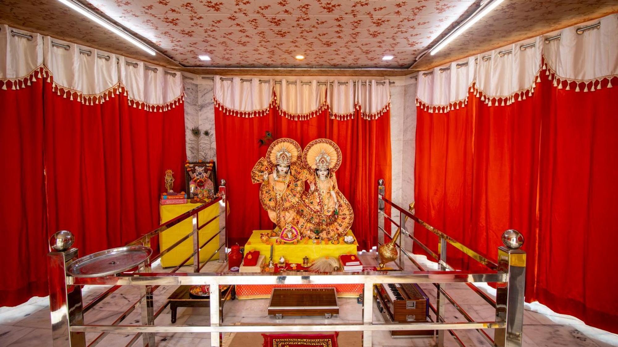 Elegance Resort Vrindāvan Buitenkant foto