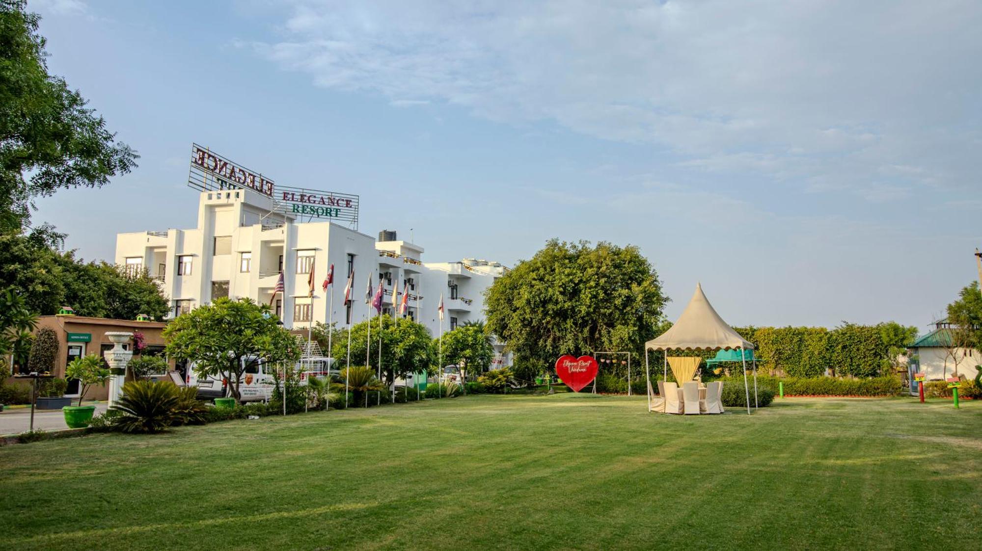 Elegance Resort Vrindāvan Buitenkant foto
