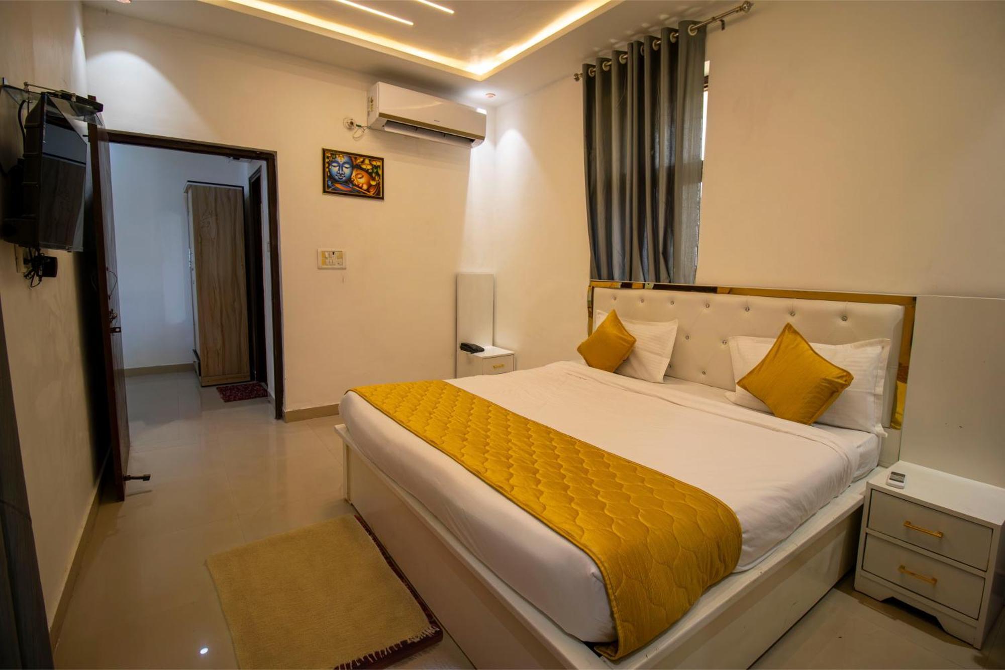 Elegance Resort Vrindāvan Buitenkant foto