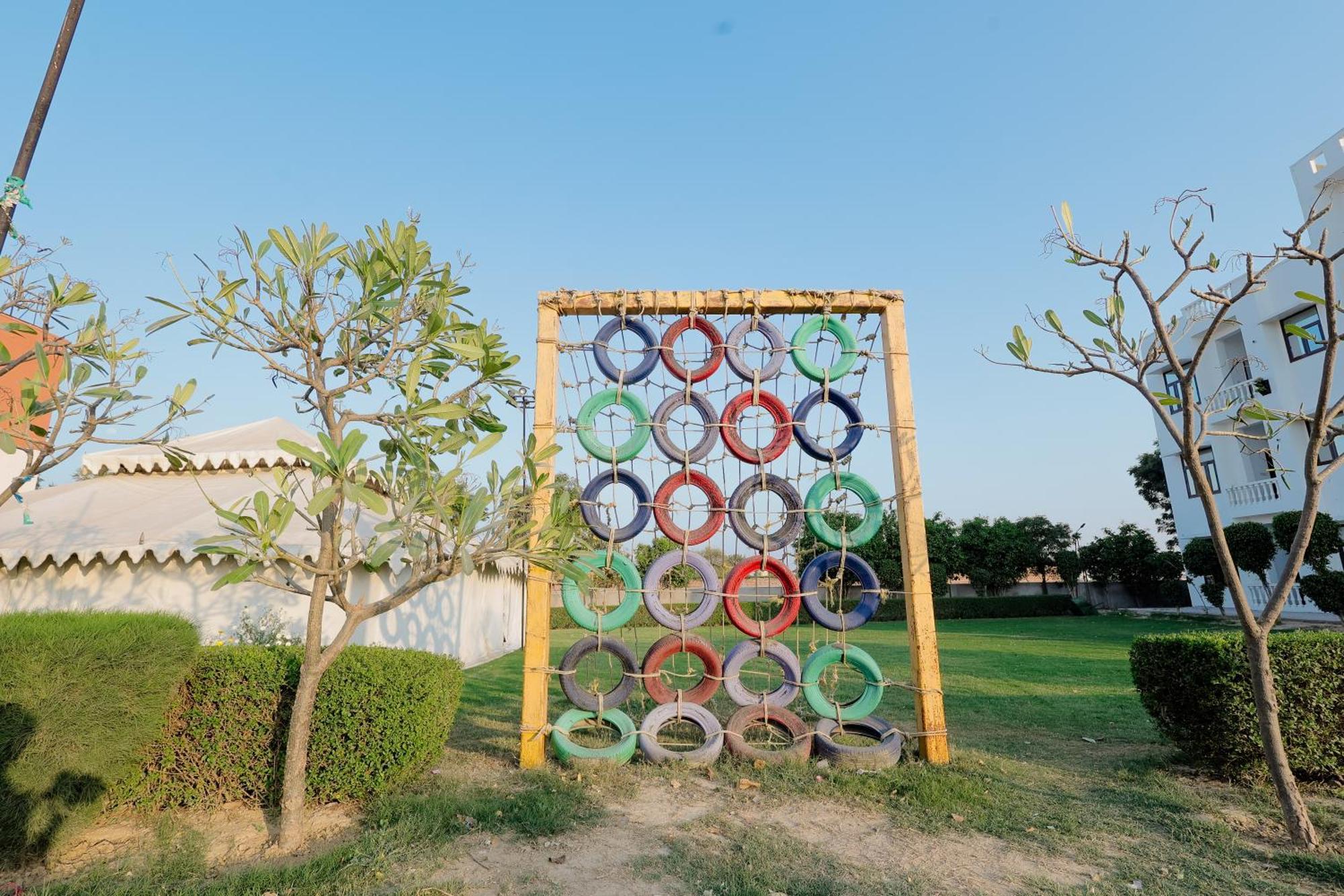 Elegance Resort Vrindāvan Buitenkant foto