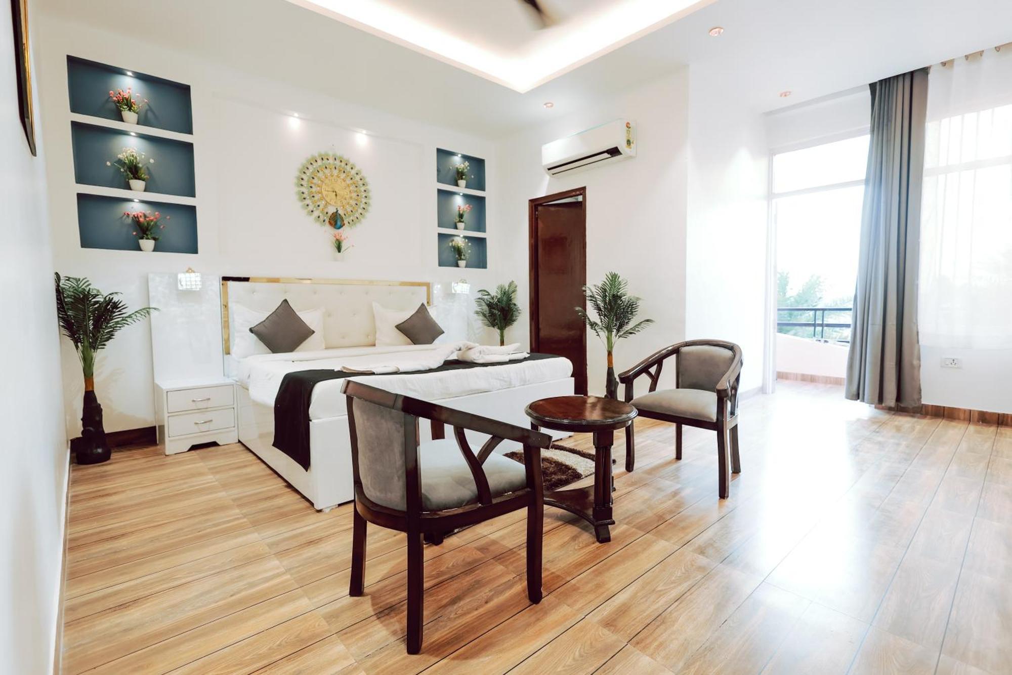 Elegance Resort Vrindāvan Buitenkant foto